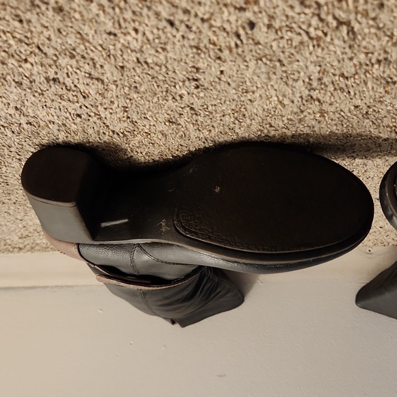 Ladies lined boots. Size 8 - Picture 6 of 8